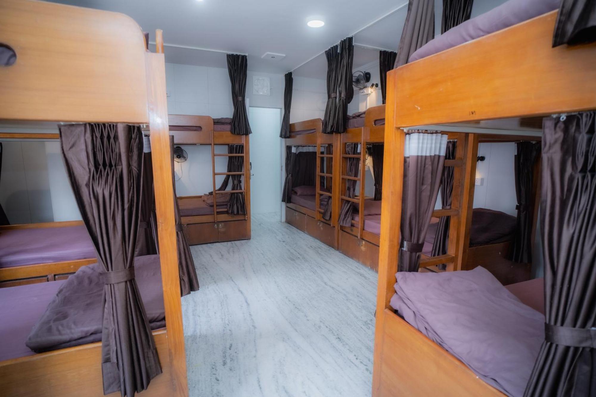 Pearl Courtyard Dormitory Varanasi Exterior foto